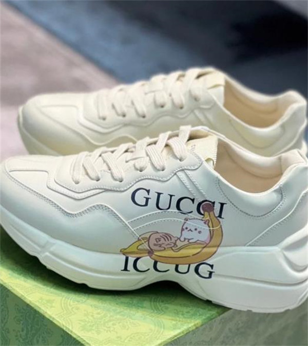 구찌 라이톤 바나냐 (Gucci Rython Banana) 659408 2SH00 9522 photo review