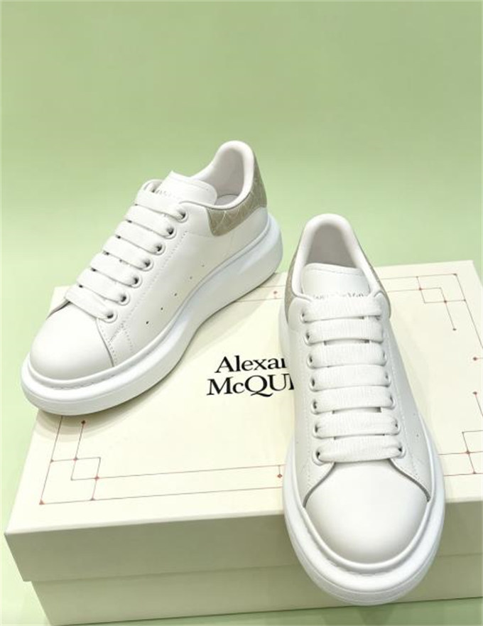 알렉산더 맥퀸 오버사이즈드 스니커즈 화이트 베이지 727392WICG69026 photo review