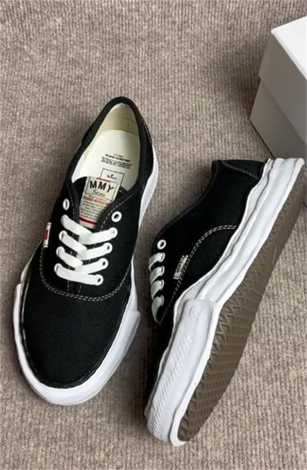 메종 미하라 야스히로 베이커 OG 솔 캔버스 로우 컷 스니커즈 블랙 A02FW704-BLACK photo review
