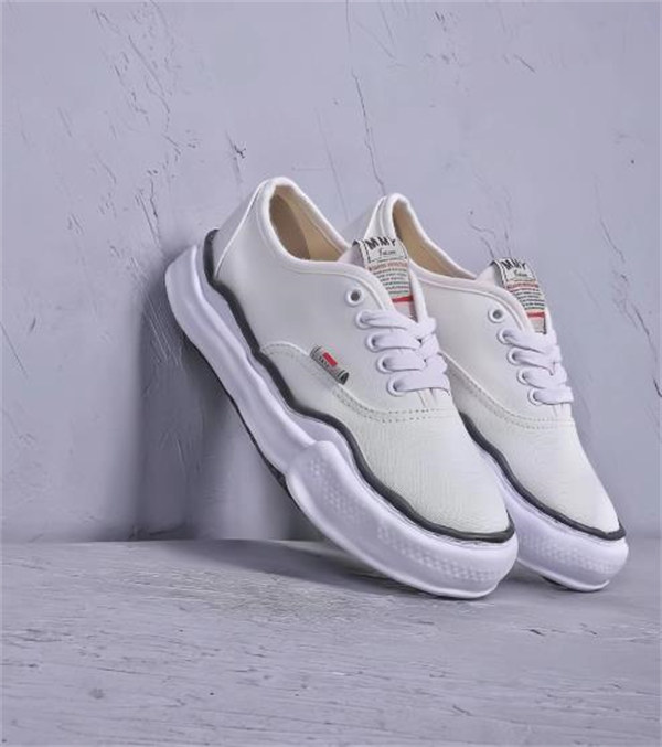 메종 미하라 야스히로 베이커 OG 솔 캔버스 로우 컷 스니커즈 화이트 A02FW704-WHITE photo review