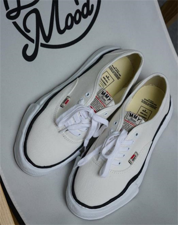 메종 미하라 야스히로 베이커 OG 솔 캔버스 로우 컷 스니커즈 화이트 A02FW704-WHITE photo review