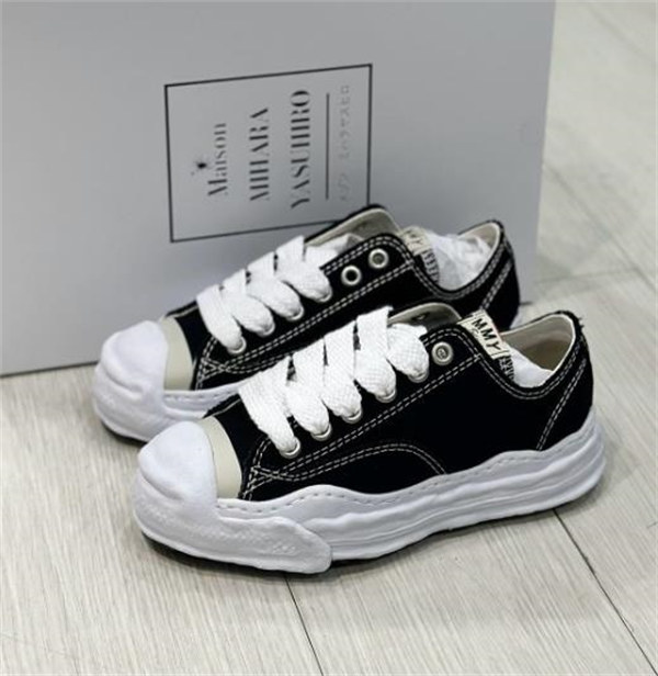 메종 미하라 야스히로 행크 OG 솔 레더 로우탑 스니커즈 블랙 A05FW704-BLACK photo review