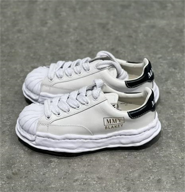 메종 미하라 야스히로 블레이키 OG 솔 레더 로우탑 스니커즈 화이트 A06FW702-WHITE photo review