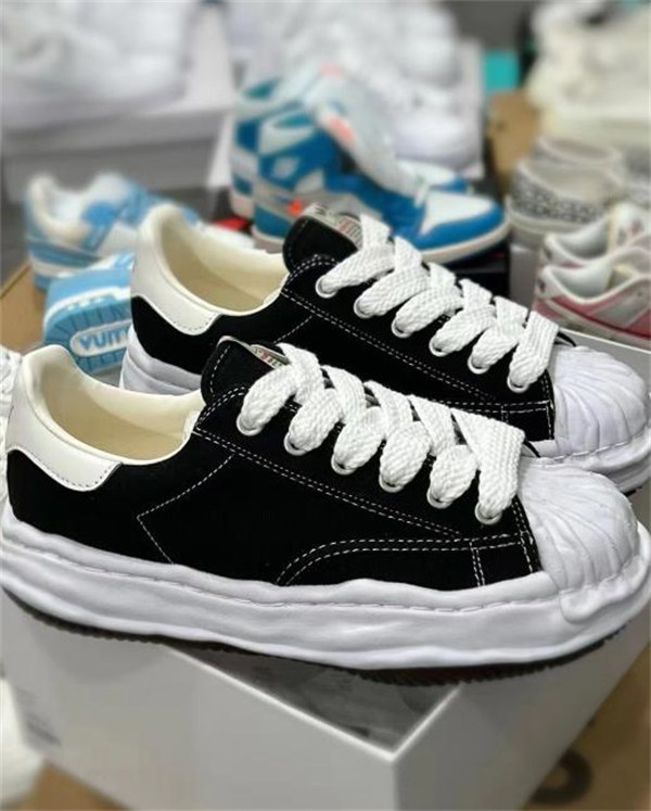 메종 미하라 야스히로 블레이키 OG 솔 캔버스 로우탑 스니커즈 블랙 A06FW704-BLACK1 photo review