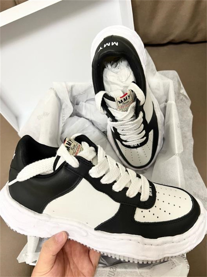 메종 미하라 야스히로 웨인 OG 솔 레더 로우탑 스니커즈 블랙 화이트 A08FW706-BLKWHT photo review