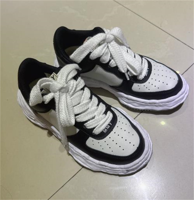 메종 미하라 야스히로 웨인 OG 솔 레더 로우탑 스니커즈 블랙 화이트 A08FW706-BLKWHT photo review