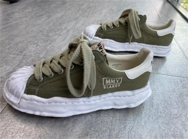 미하라 야스히로 화이트 앤 페일 A08FW731-GREEN photo review