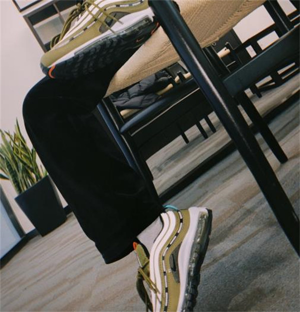 나이키 x 언디핏 에어맥스 97 photo review