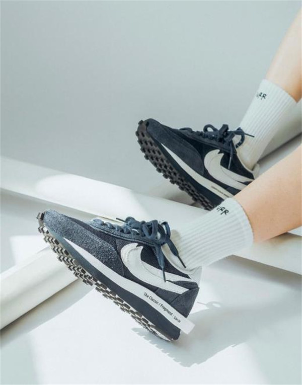 나이키 x 사카이 x 프라그먼트 LD와플 블랙큰드 블루 DH2684-400 photo review