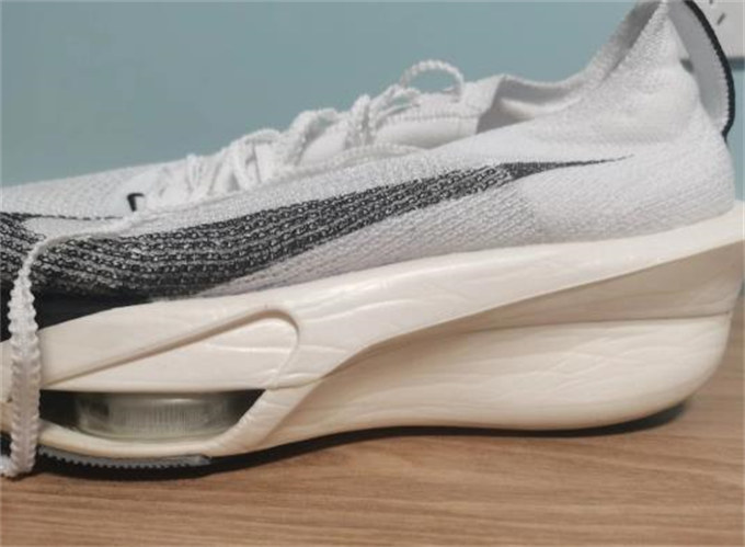 나이키 에어 Zoom Alphafly Next% 3 내마모성, 통기성이 좋은 로우탑  러닝 신발 화이트 블랙 FB8356-100 photo review
