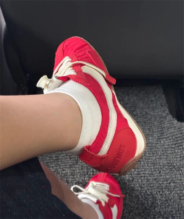 Nike Moon Shoe x Jacquemus 부드러운 착화감 로우탑 데일리 스니커즈 남녀공용 / 레드 컬러 H688-2 (HV8547-600) photo review