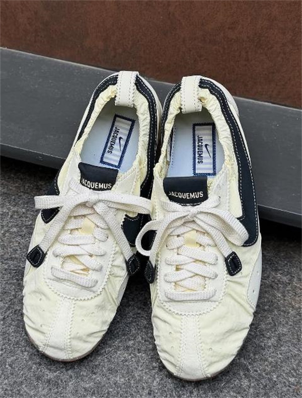 Nike Moon Shoe x Jacquemus 편안하고 활용도 높은 논슬립 · 내마모 로우탑 데일리 스니커즈 남녀공용 / 아이보리 컬러 H688-3 (HV8547-700) photo review