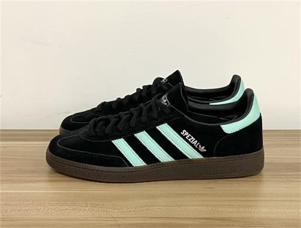 아디다스 스페지알 핸드볼 코어 블랙 클리어 민트 IH7491 photo review