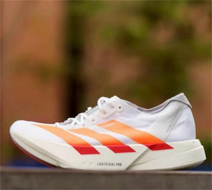 아디다스 아디제로 아디오스 프로 4 클라우드 화이트 루시드 오렌지 JR7088 photo review