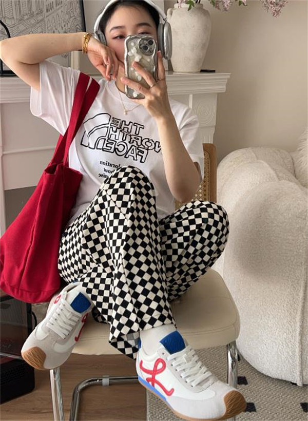 로에베 발레 러너 2.0 나일론 앤 카프스킨 화이트 레드 LLBR282X02-4868 photo review