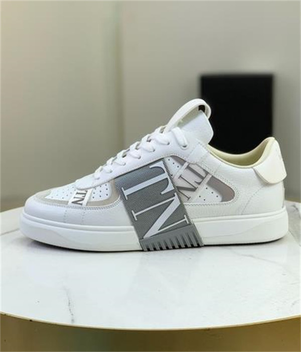 발렌티노 가라바니 VL7N 로우 스니커즈 화이트 그레이 YUXYO511ZNL photo review
