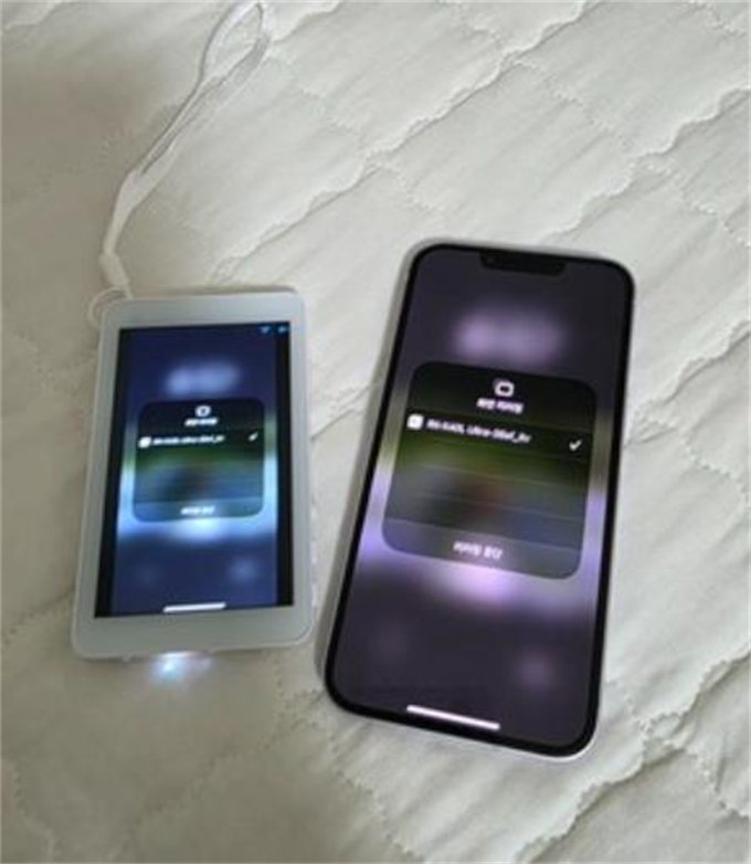 후면 셀카 모니터 맥세이프 자석 후면 미러링 셀피먼트 셀카모니터 무선 셀카 모니터 셀피 뷰파인더 셀피스크린 스크린 촬영 미러링 사용 브이로그 photo review