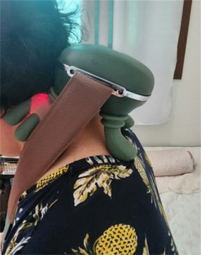 숄더 마사지기 목 마사지기 무선 마사지기 허리 승모근 찜질 마사지기 마사지사 선물세트 photo review