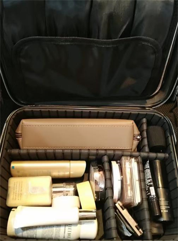 고급형 화장품 수납가방 LED 조명 거울 대용량 휴대용 메이크업 케이스 분리형 정리함 photo review